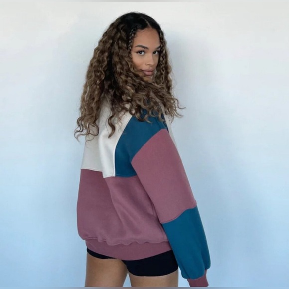Jubilee Oversized Color Block Sweatshirt NWOT - Picture 3 of 5